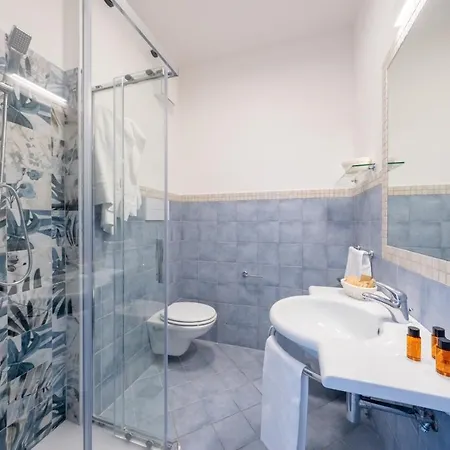 酒店 Corfu 皮内托